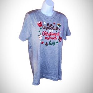 Hot Chocolate & Christmas Movies T-Shirt🎅🏻 🩶🎄